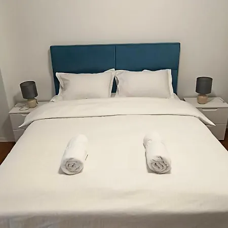 Luxury Intercontinental 4 Bedrooms Old Brand New Bukarest