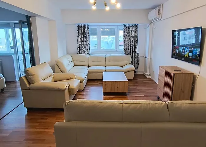 アパート Luxury Intercontinental 4 Bedrooms Old Brand New ブカレスト